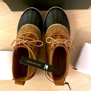 Sorel Youth Out n About Lace waterproof boots, so 4